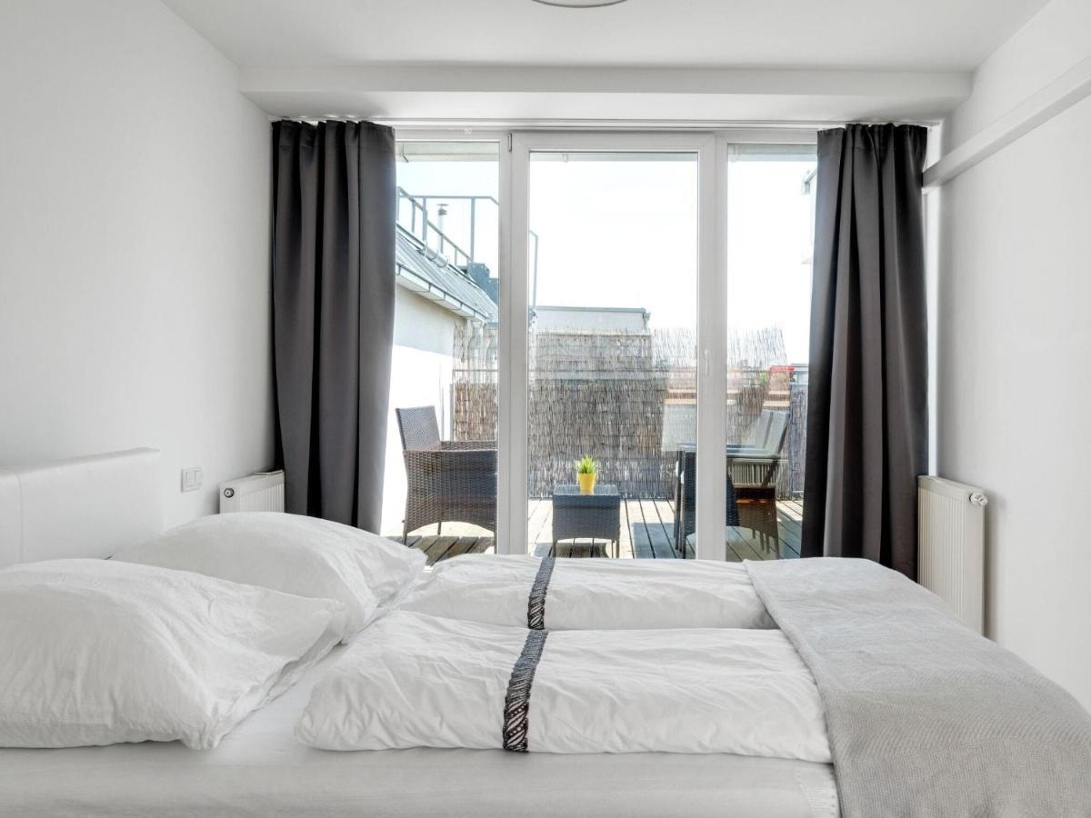 Elegant Apartment In Vienna With Patio Buitenkant foto