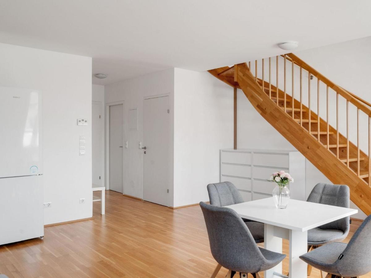 Elegant Apartment In Vienna With Patio Buitenkant foto